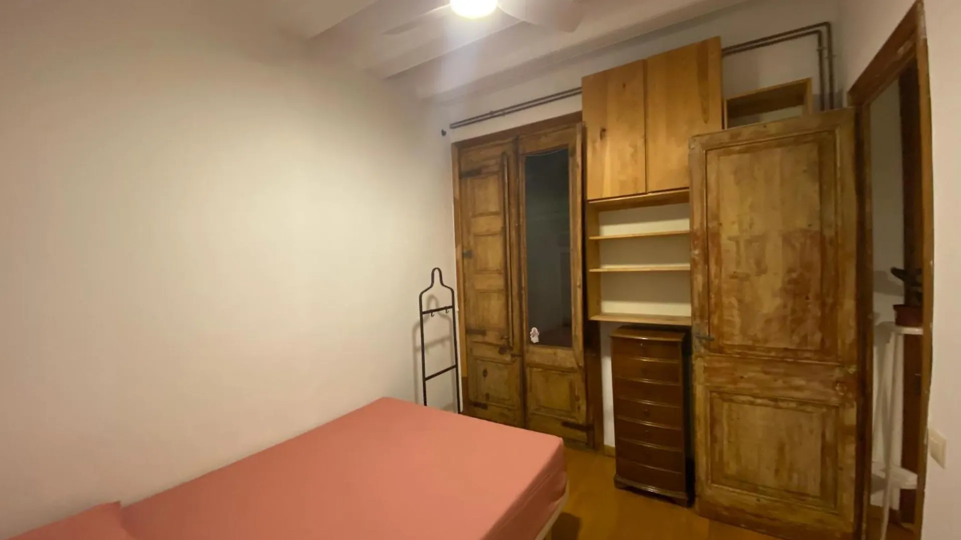 Big Boutique Apartment In The City Center Barcelona