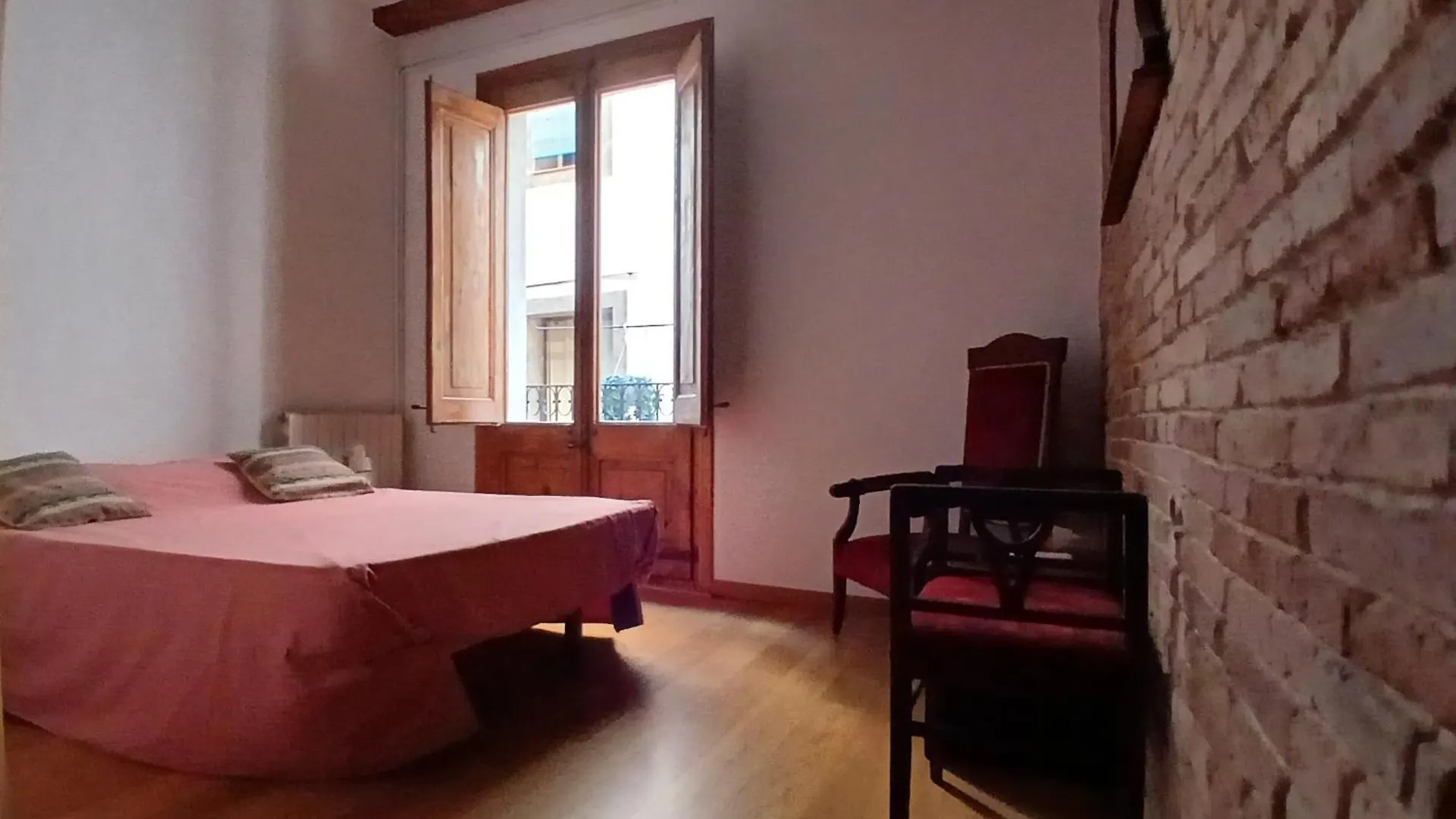 Big Boutique Apartment In The City Center Barcelona