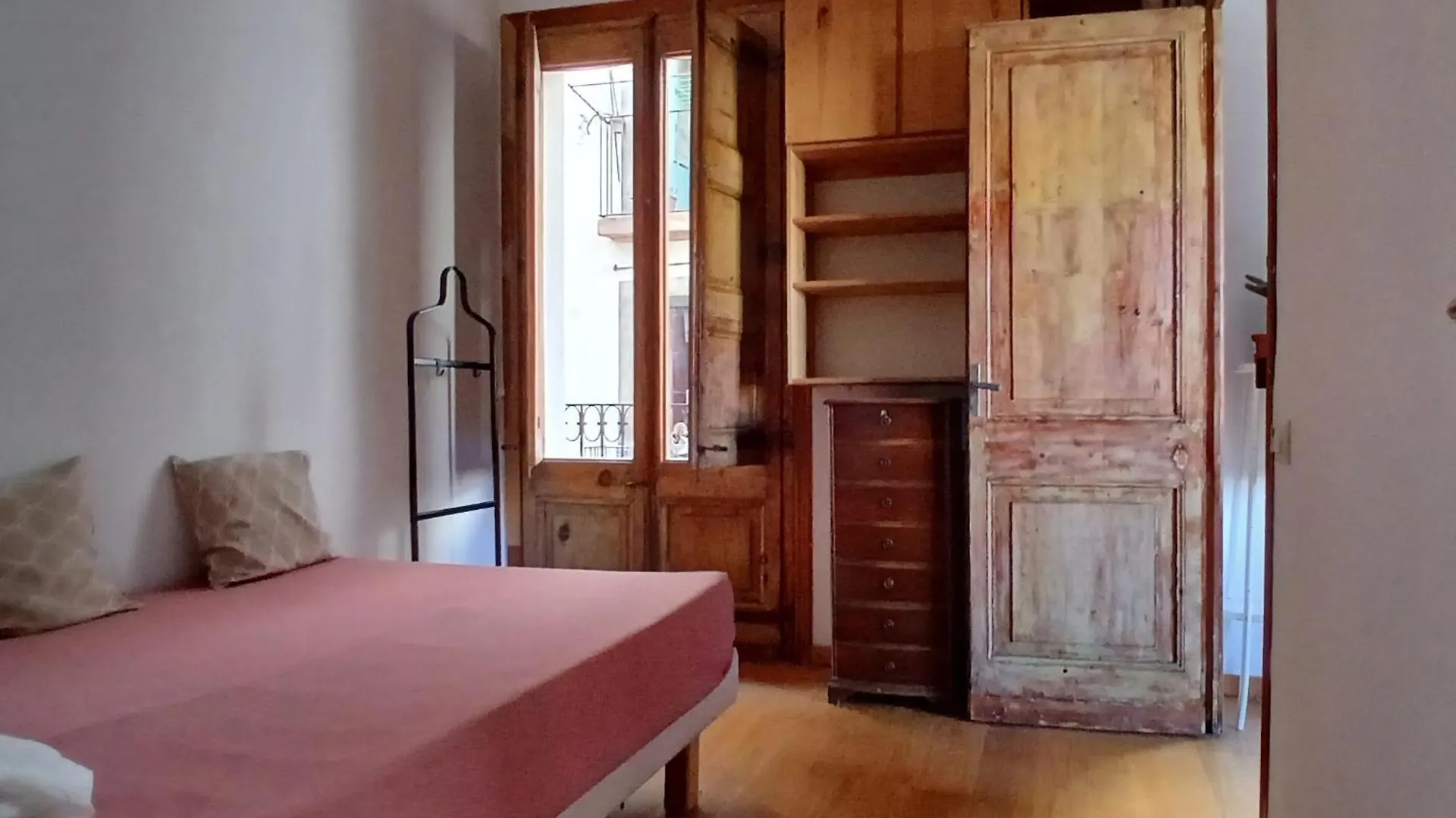Big Boutique Apartment In The City Center Barcelona Spain